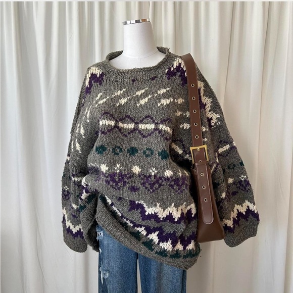 Vintage Fair isle Grandmacore chunky-knit wool sweater. - Picture 3 of 8
